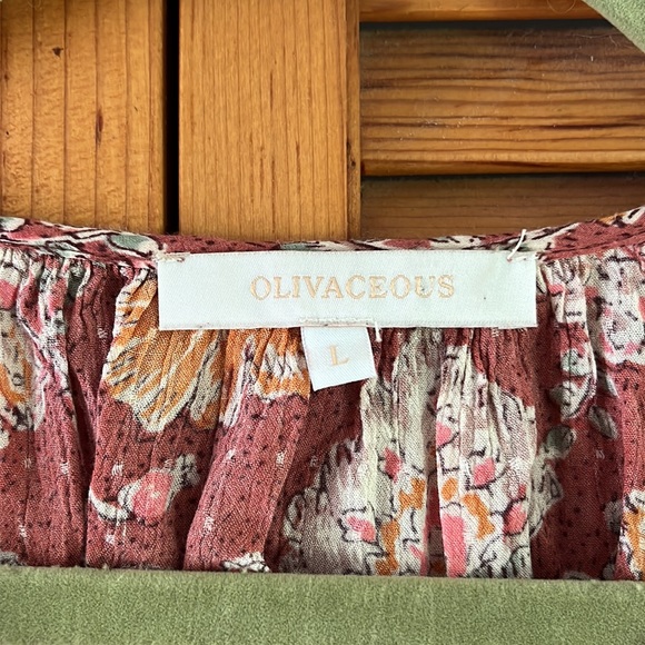 Olivaceous Floral Balloon Sleeve Button Blouse - Picture 5 of 7